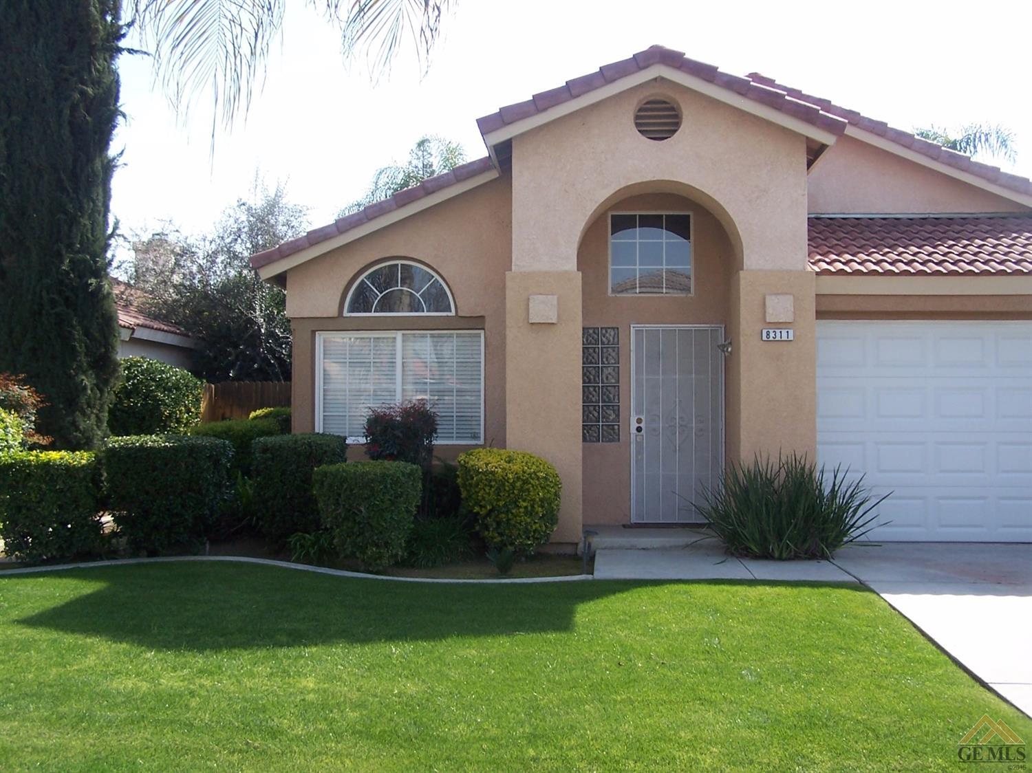 8311 Persimmon Dr, Bakersfield, CA 93311