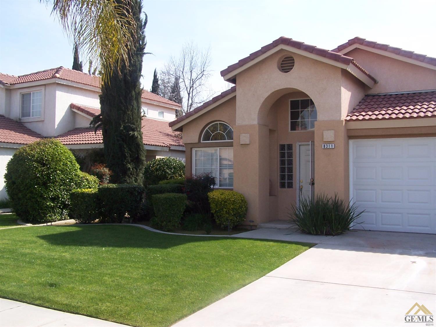 8311 Persimmon Dr, Bakersfield, CA 93311