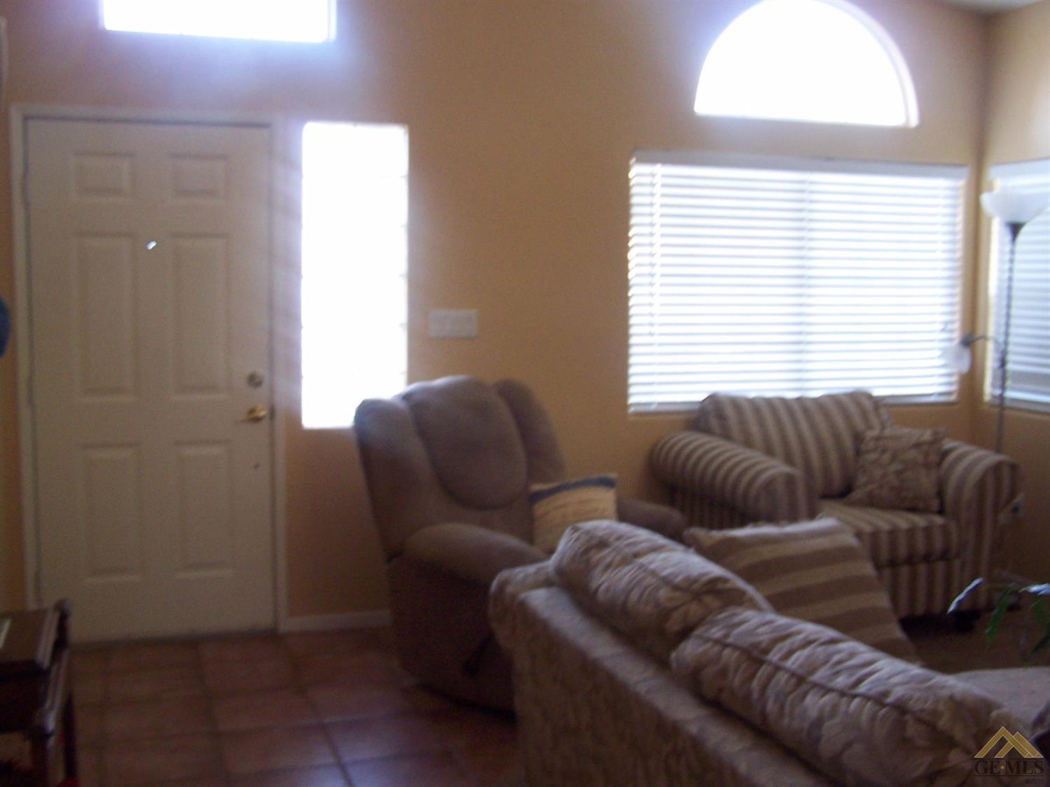 8311 Persimmon Dr, Bakersfield, CA 93311