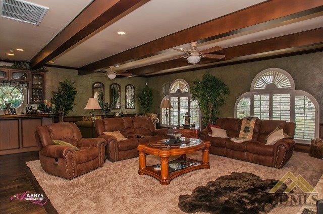 12100 Palm Avenue, Bakersfield, United States 93312