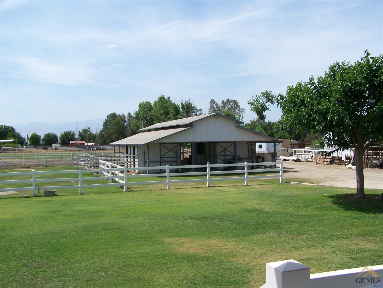 7145 Heatherwood Drive, Bakersfield, United States 93313