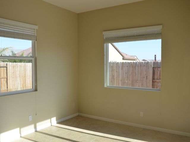 15914 Carparzo DrivBakersfield, CA, 93314Kern County