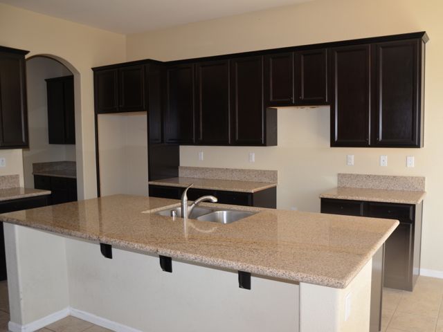 15914 Carparzo DrivBakersfield, CA, 93314Kern County