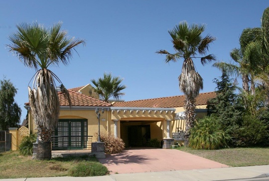 629 Story St