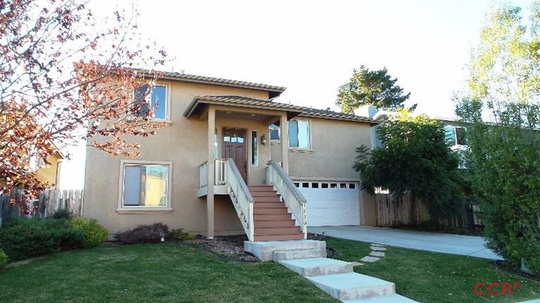 1085 Longview Ave