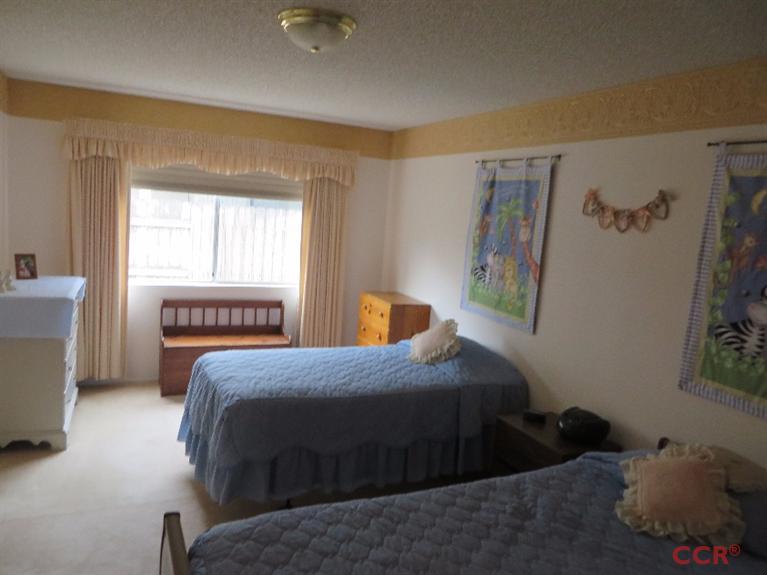660 Woodbridge, Santa Maria, United States 93455