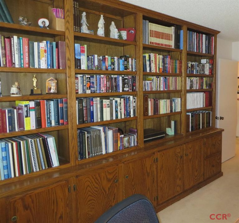660 Woodbridge, Santa Maria, United States 93455