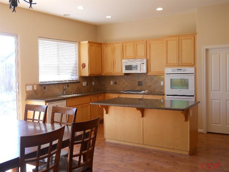 704 Singleton Dr., Santa Maria, United States 93455