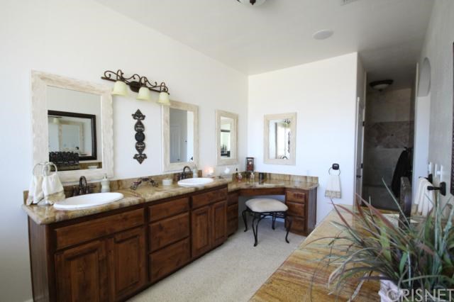 10155 Twin Buttes, California City, CA 93505