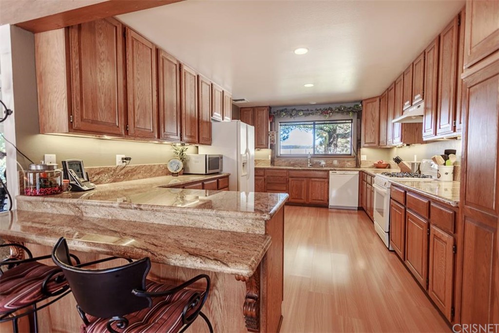 2814 Calmgarden Road, Acton, CA 93510