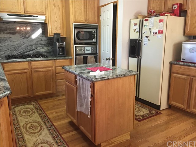 32855 Dorama Avenue, Acton, CA 93510