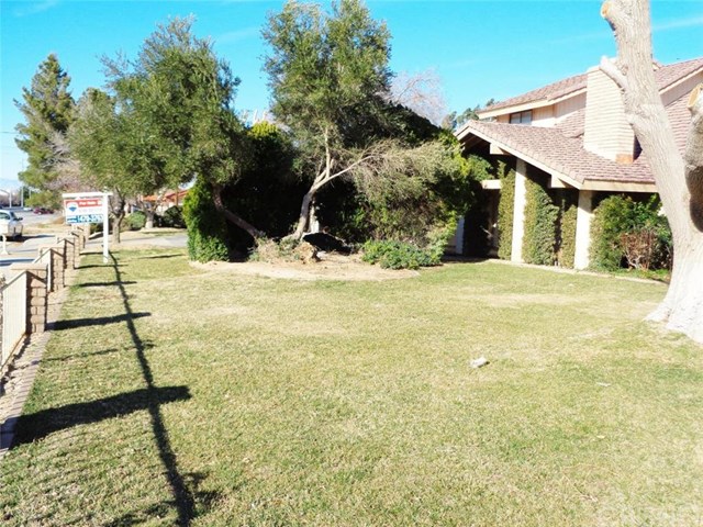 42722 20th Street West, Lancaster, CA 93534