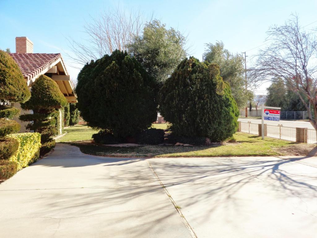 42722 W 20th Street, Lancaster, CA 93534