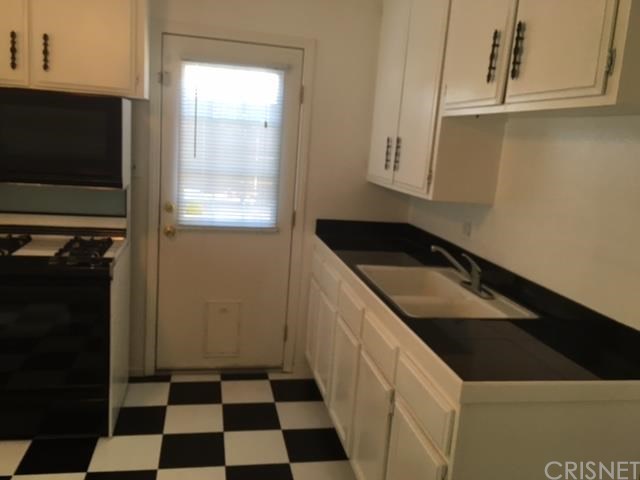 44048 Higbee Street, Lancaster, CA 93534