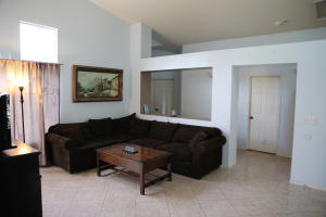 3049 Kaylyn St, Lancaster, CA 93535
