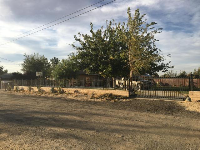 3555 E Ave H-4, Lancaster, CA 93535