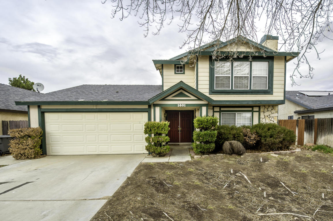1601 Renee Street, Lancaster, CA 93535