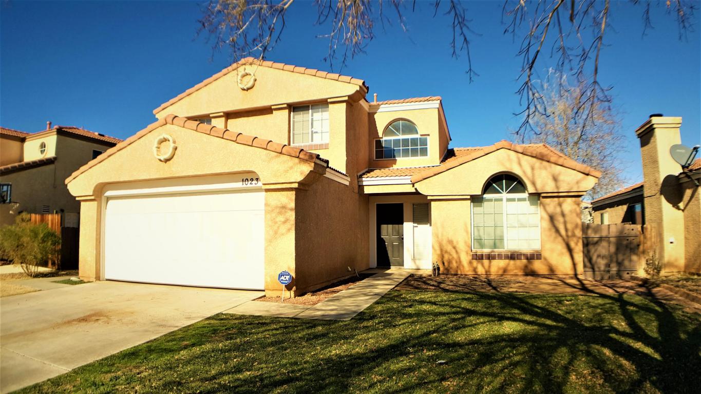 1023 E Kildare Street, Lancaster, CA 93535