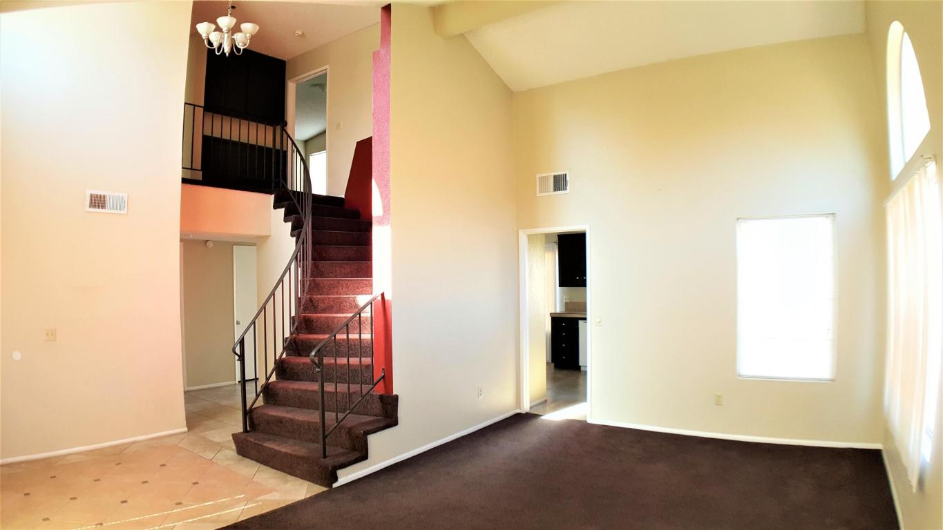 1023 E Kildare Street, Lancaster, CA 93535