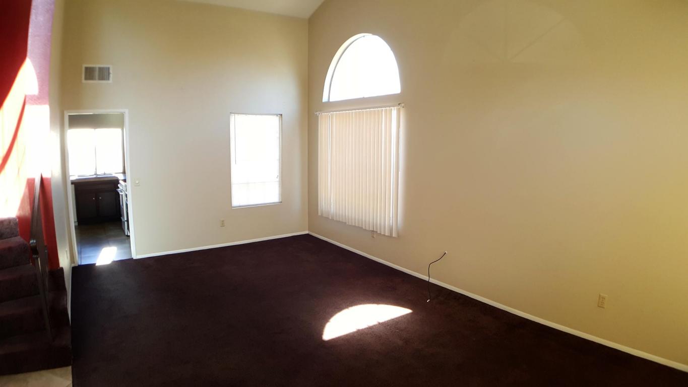 1023 E Kildare Street, Lancaster, CA 93535