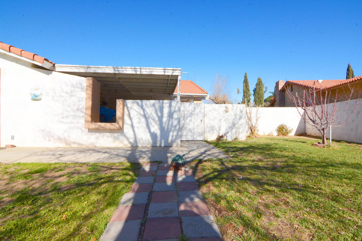 43608 Picaso Street, Lancaster, CA 93535