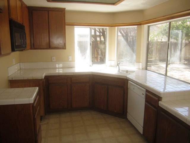 43853 30th St ELancaster, CA, 93535Los Angeles County