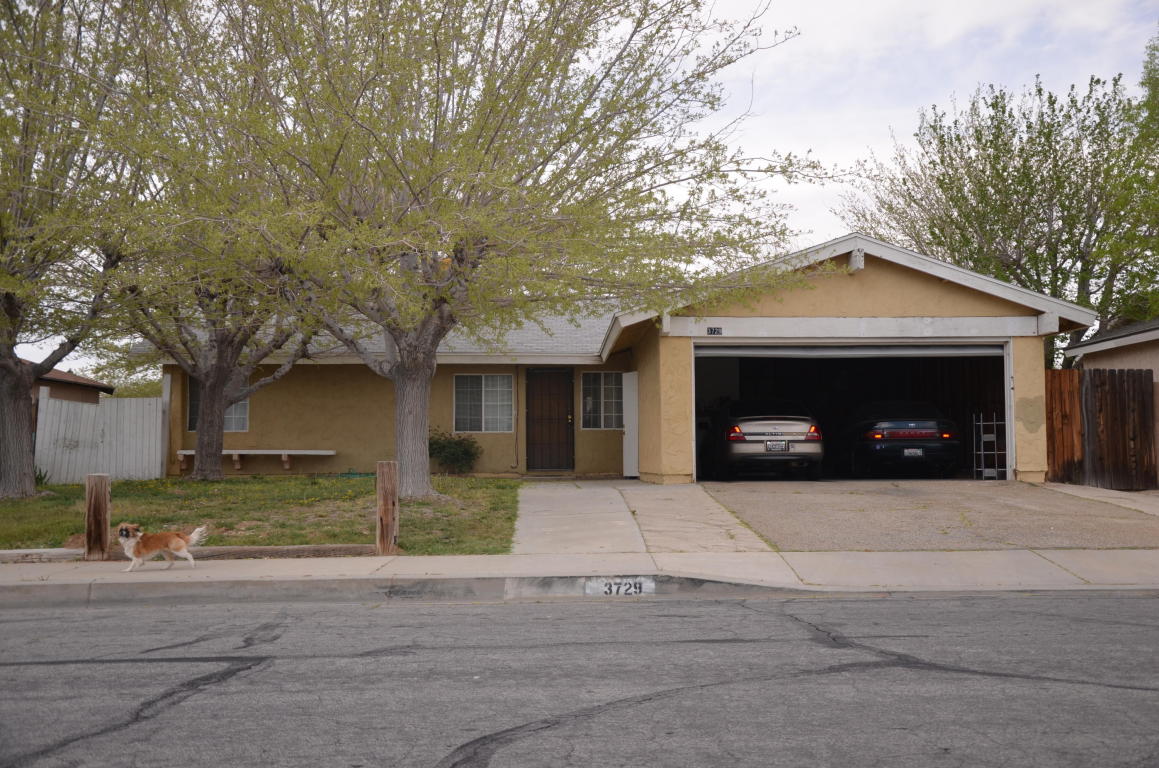 3729 W Avenue K15, Lancaster, CA 93536