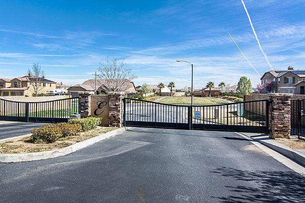 4375 W Avenue M11, Quartz Hill, CA 93536