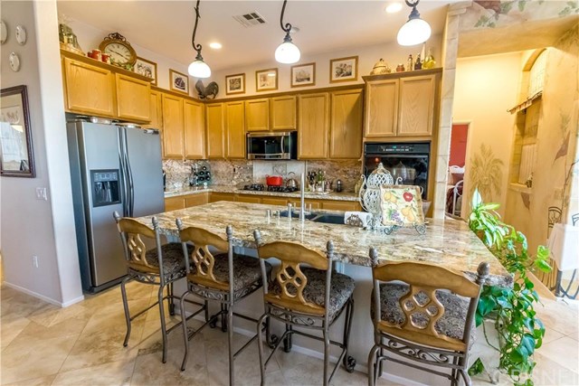 4221 San Giovanni Court, Lancaster, CA 93536