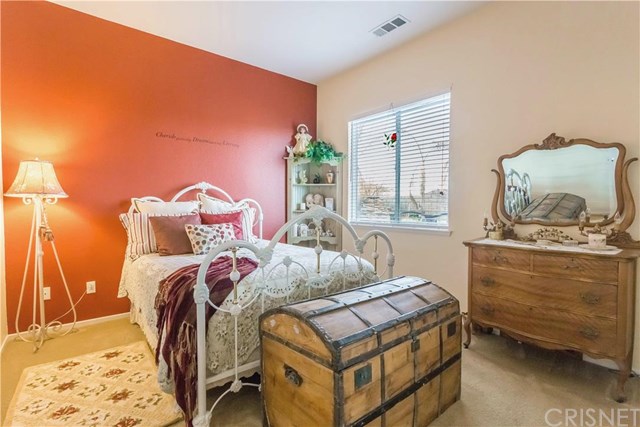 4221 San Giovanni Court, Lancaster, CA 93536