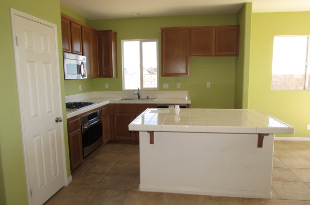 8808 Mora CtLancaster, CA, 93536Los Angeles County