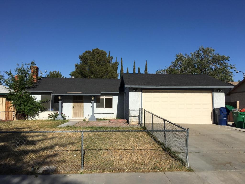 43214 Archwood Way, Lancaster, CA 93536