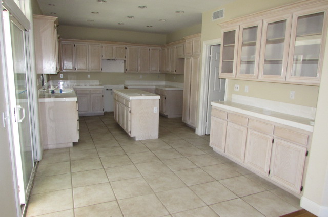 6108 W Avenue L12Lancaster, CA, 93536Los Angeles County
