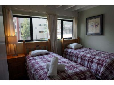 826 Lakeview Blvd, Mammoth Lakes, CA 93546