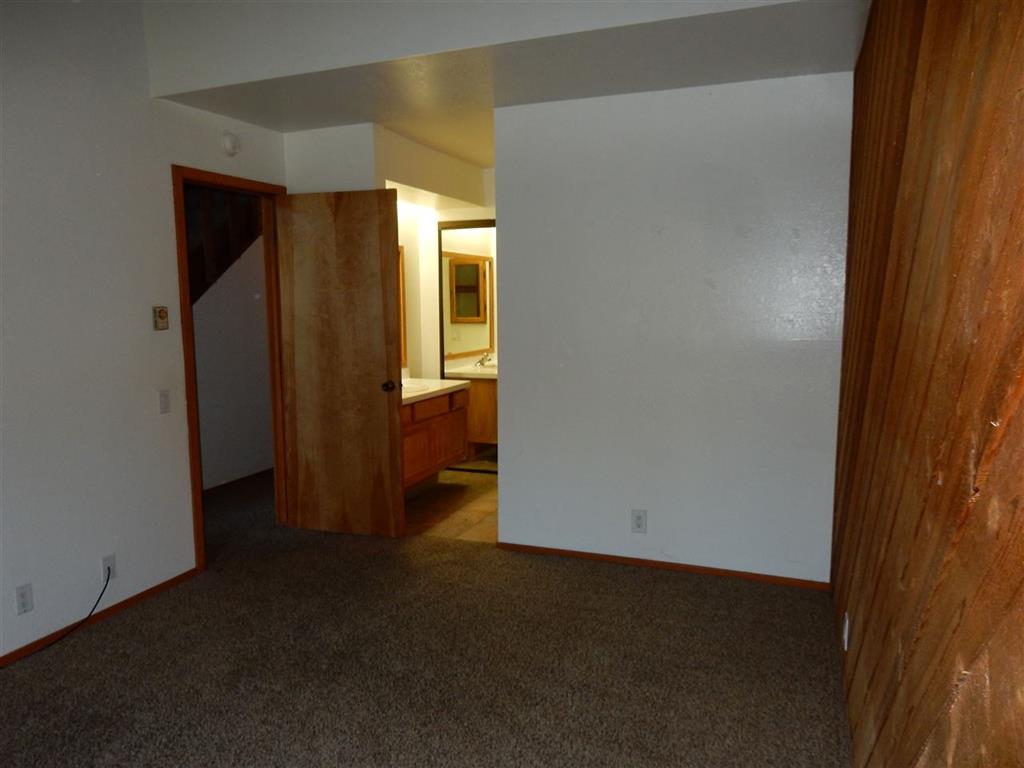 451 Snowcreek Road #451, Mammoth Lakes, United States 93546