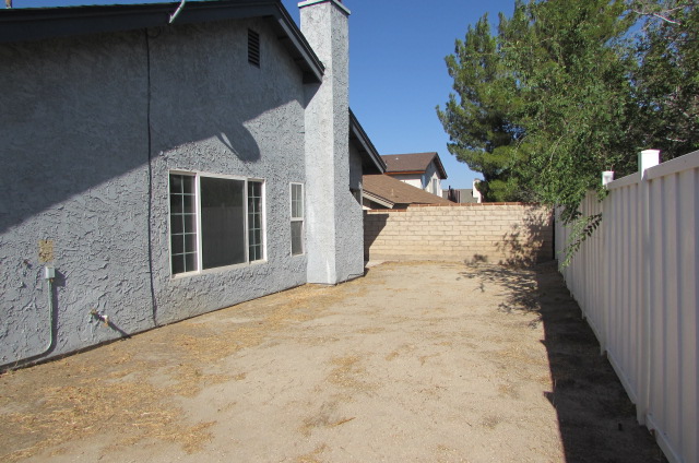 2625 Bottle Tree DrPalmdale, CA, 93550Los Angeles County