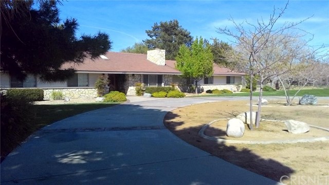 1707 West Avenue O8, Palmdale, CA 93551