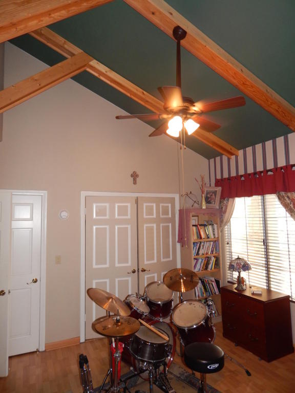 36517 China Place, Palmdale, CA 93551
