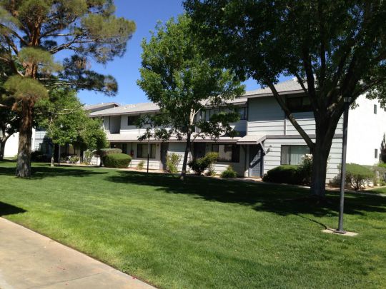 271 E Upjohn AVE, Ridgecrest, CA 93555