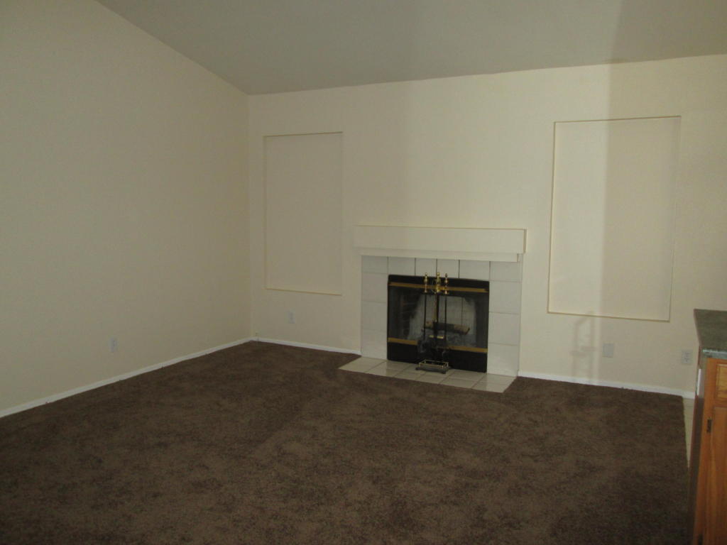 2448 Tierra Court, Rosamond, CA 93560