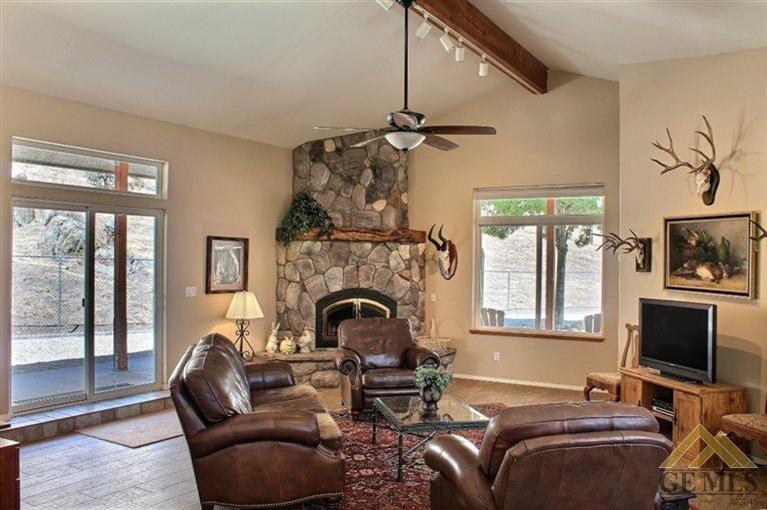 21917 Bailey Road, Tehachapi, CA 93561