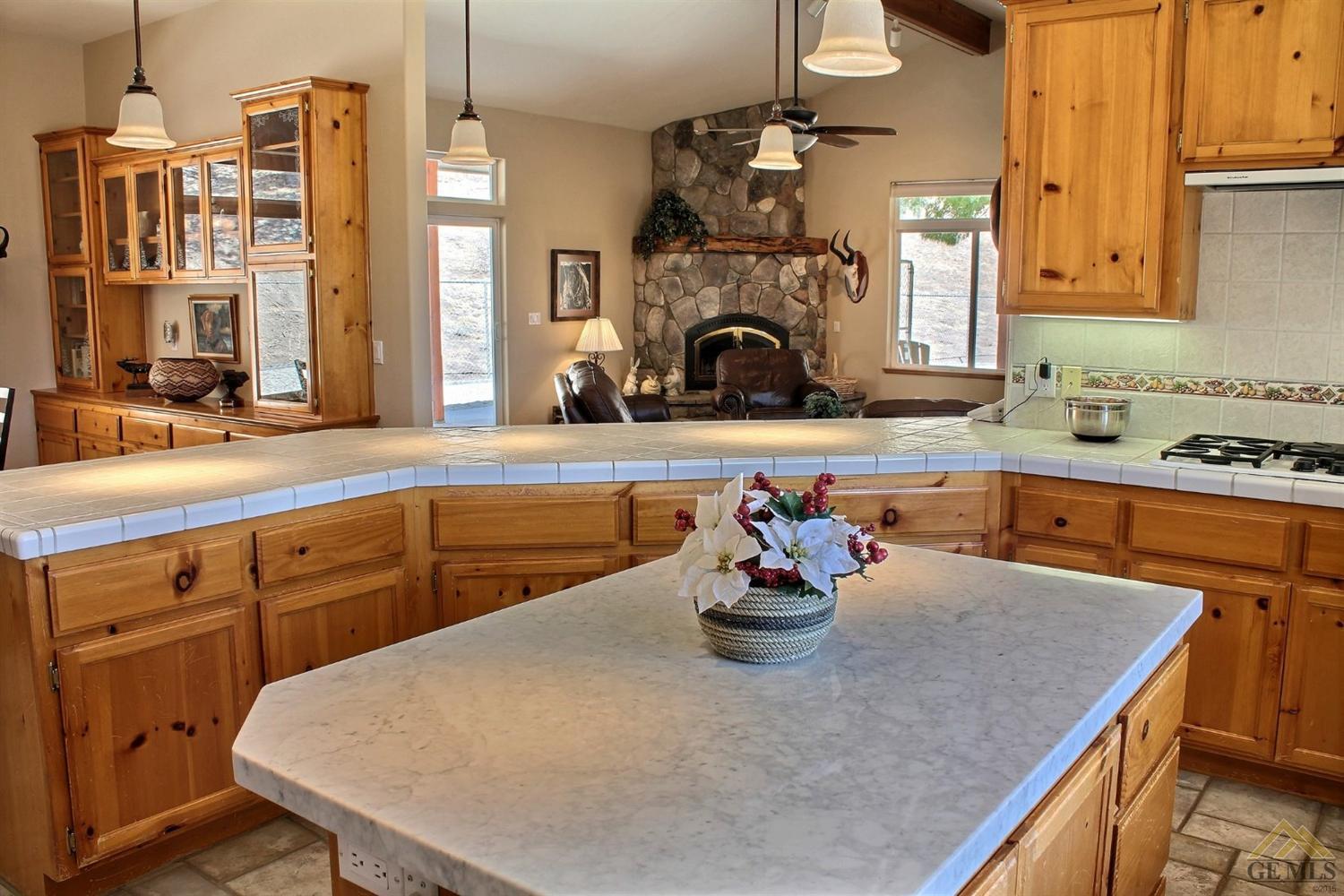 21917 Bailey Road, Tehachapi, CA 93561