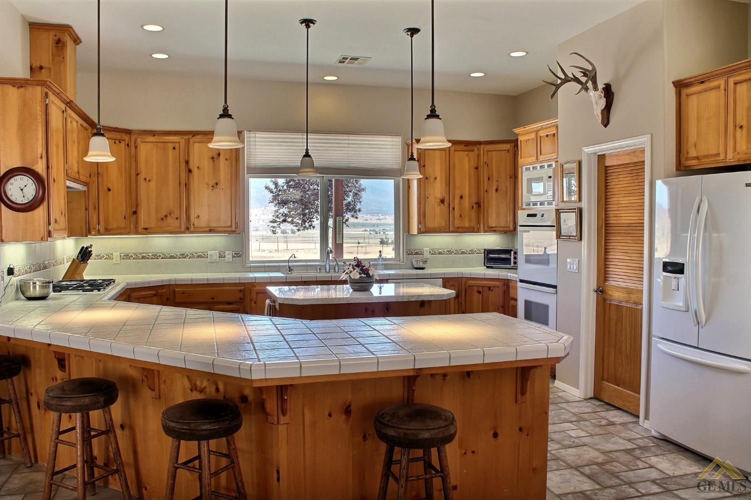 21917 Bailey Road, Tehachapi, CA 93561