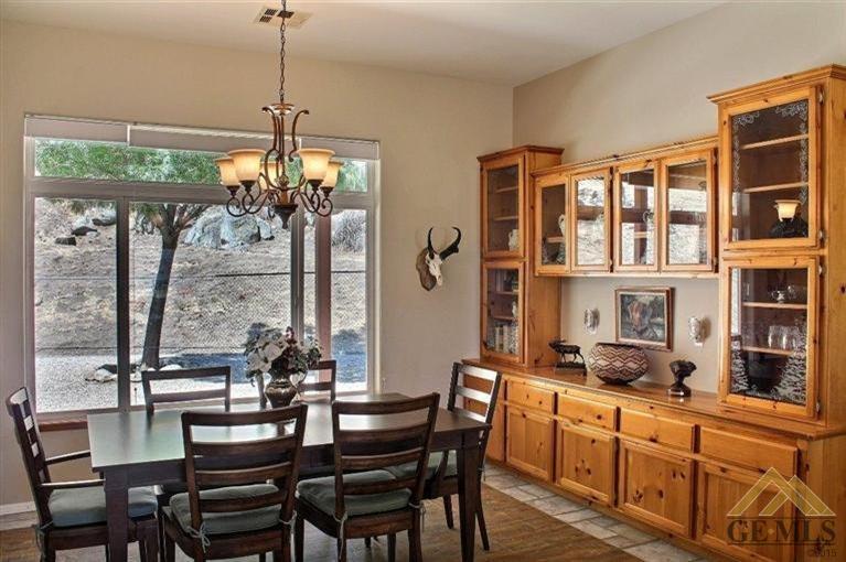 21917 Bailey Road, Tehachapi, CA 93561