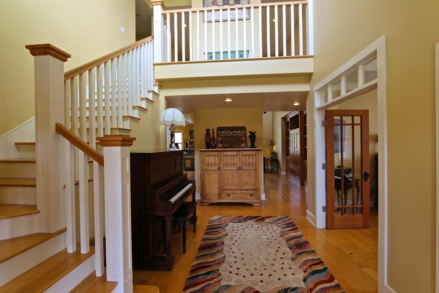 24401 Silver Creek Way, Tehachapi, CA 93561
