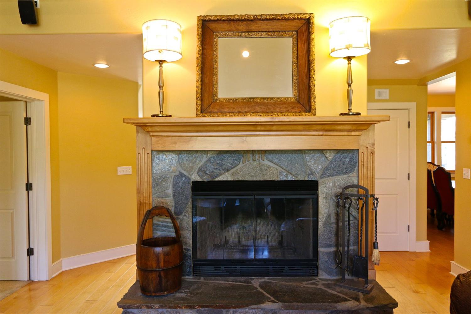 24401 Silver Creek Way, Tehachapi, CA 93561