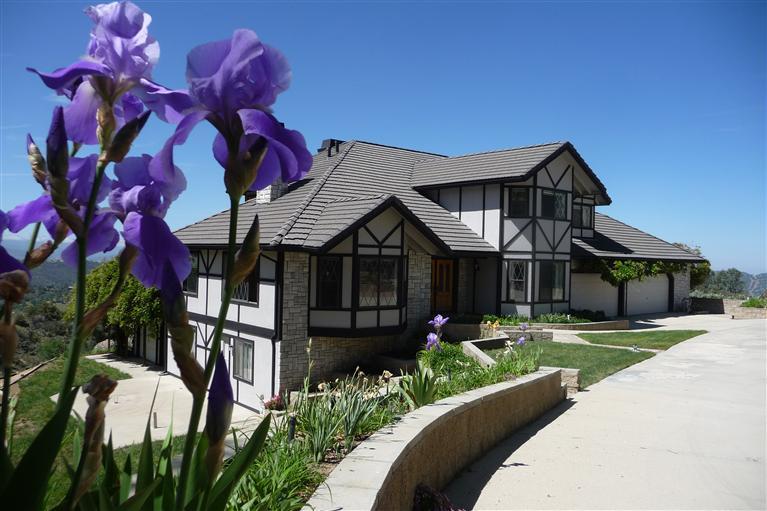 24070 Jacaranda Drive, Tehachapi, CA 93561
