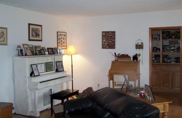 21719 Old Town Road, Tehachapi, CA 93561