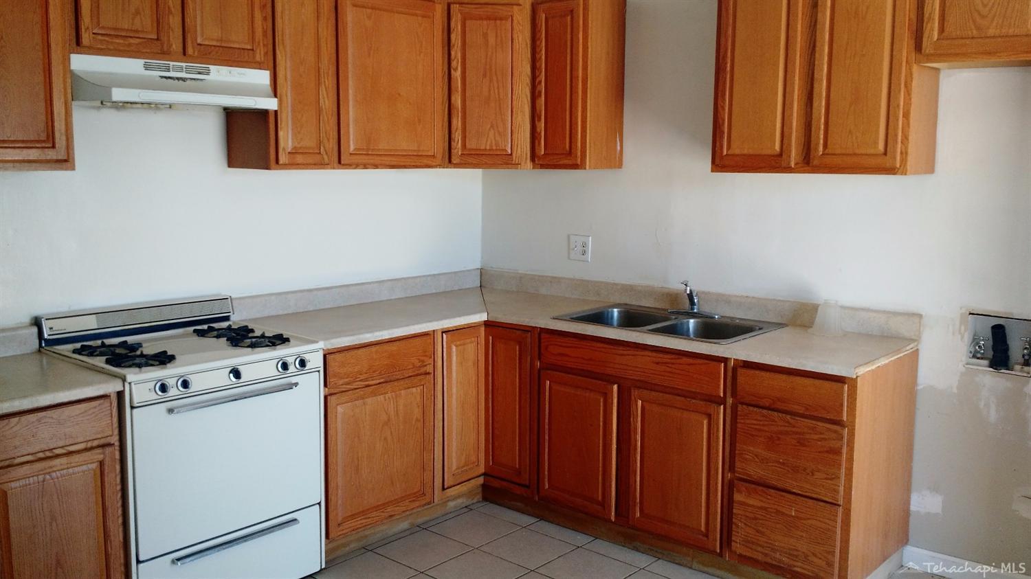 823 Aspen Drive, Tehachapi, CA 93561
