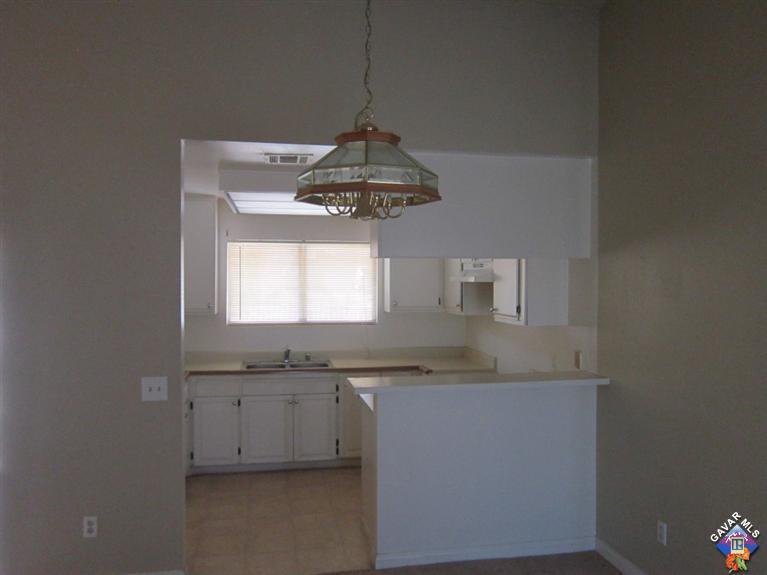 39432 Frontier Circus Street, Lake Los Angeles, CA 93591